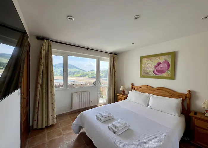 Apartment La Ria - By Wehomes - Mogro River *